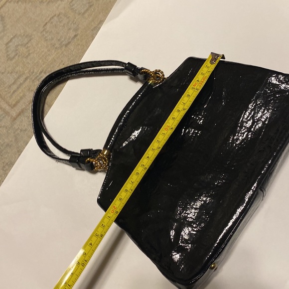 VINTAGE LADIES BLACK PATENT LEATHER MINI HANDBAG - Picture 14 of 14